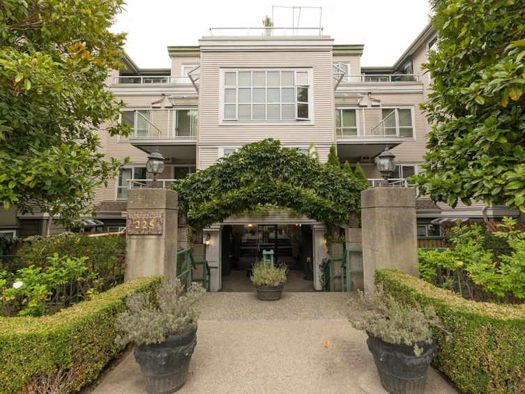 303-225 E 19th Avenue, Vancouver, BC, V5V 1J3 - 22