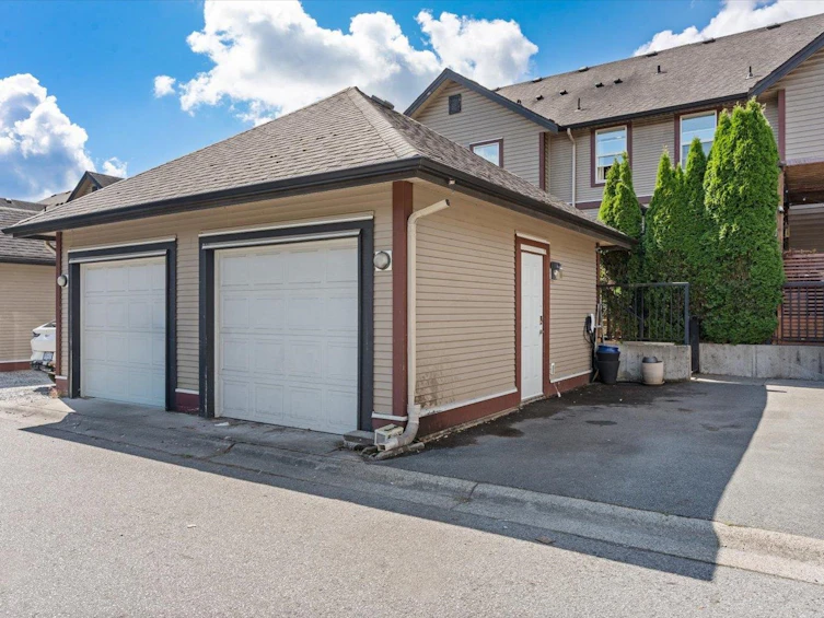 6944 208a Street, Langley, BC, V2Y 0G1 - 35