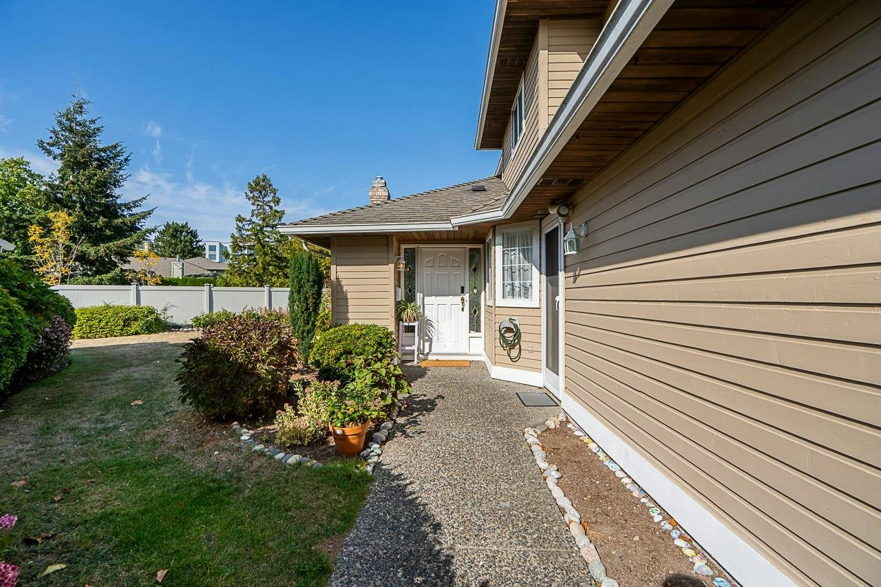 118-15121 19 Avenue - 3