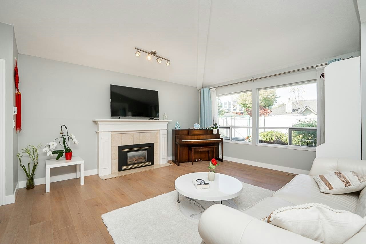 118-15121 19 Avenue, Surrey, BC, V4A 8J5 - 8