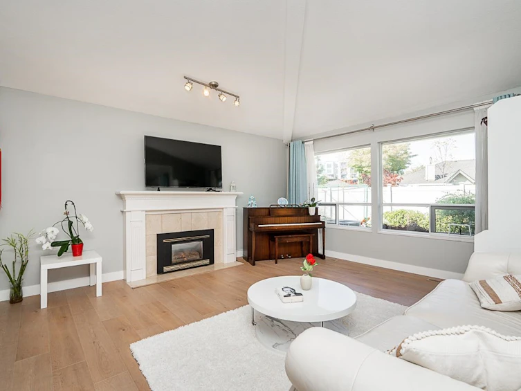 118-15121 19 Avenue, Surrey, BC, V4A 8J5 - 8
