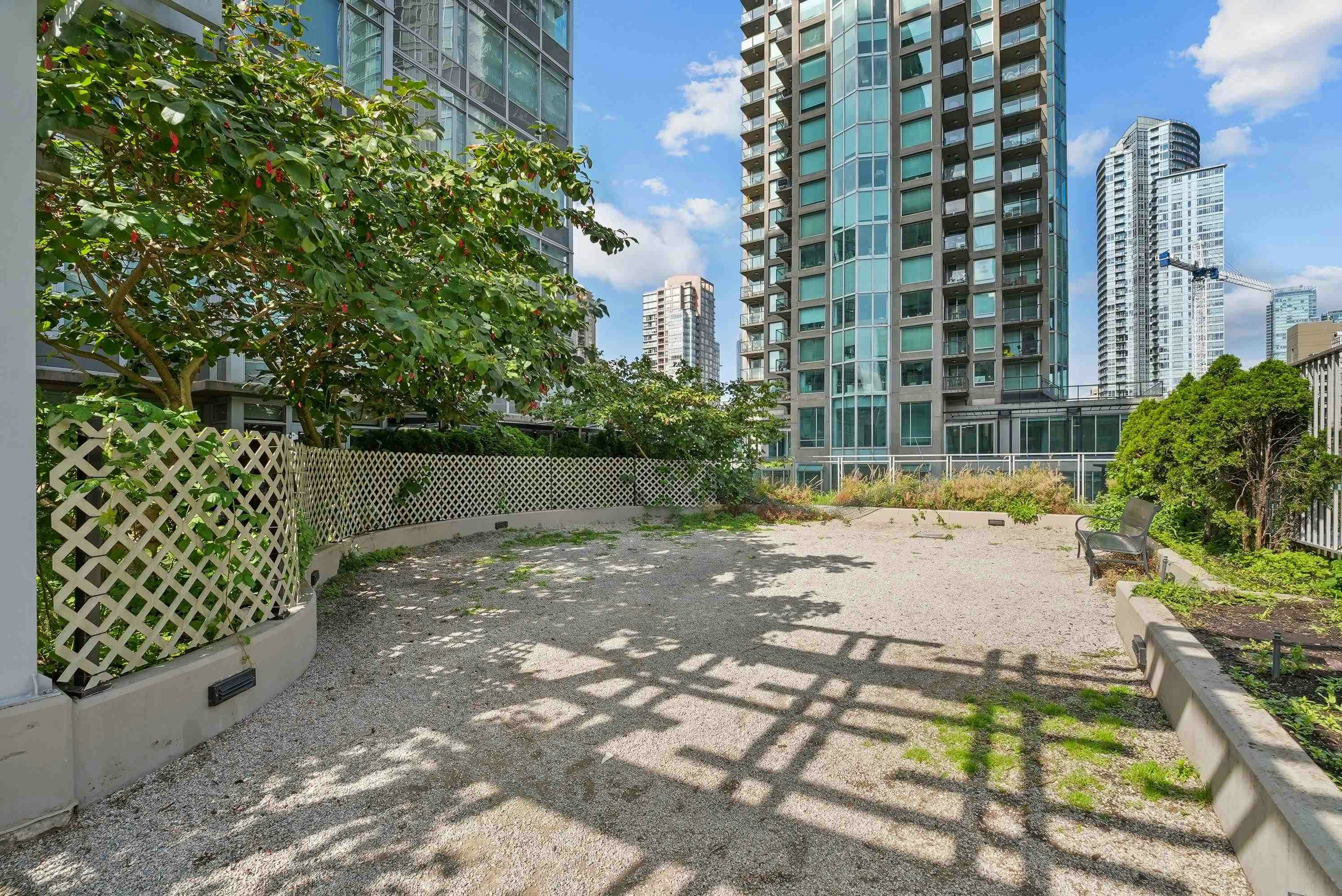 1901-888 Homer Street, Vancouver, BC, V6B 0H7 - 24