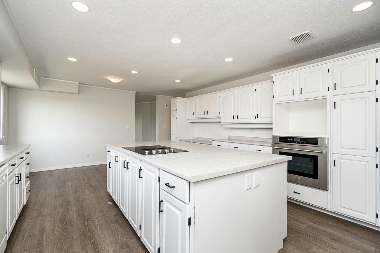 14017 Hale Road, Pitt Meadows, BC, V3Y 1Z1 - 12