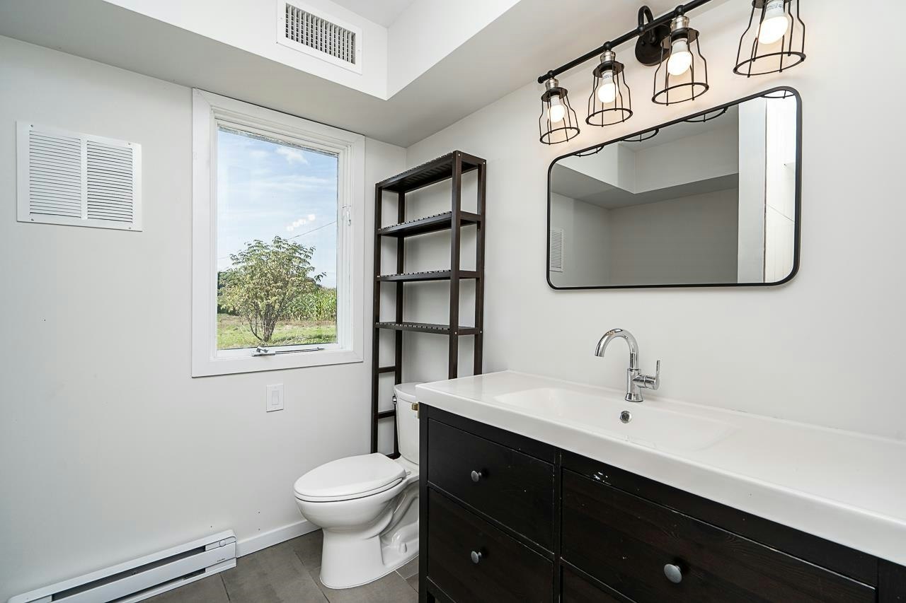 14017 Hale Road, Pitt Meadows, BC, V3Y 1Z1 - 14