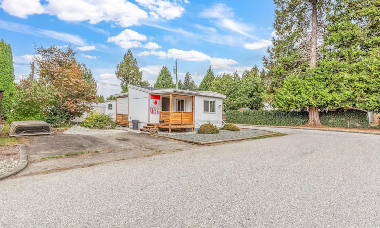 32-21163 Lougheed Highway