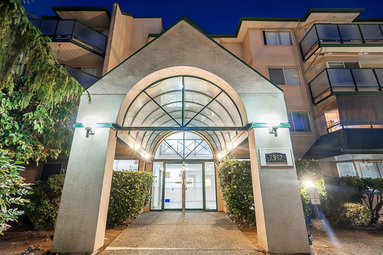 315-2962 Trethewey Street, Abbotsford, BC, V2T 4M3