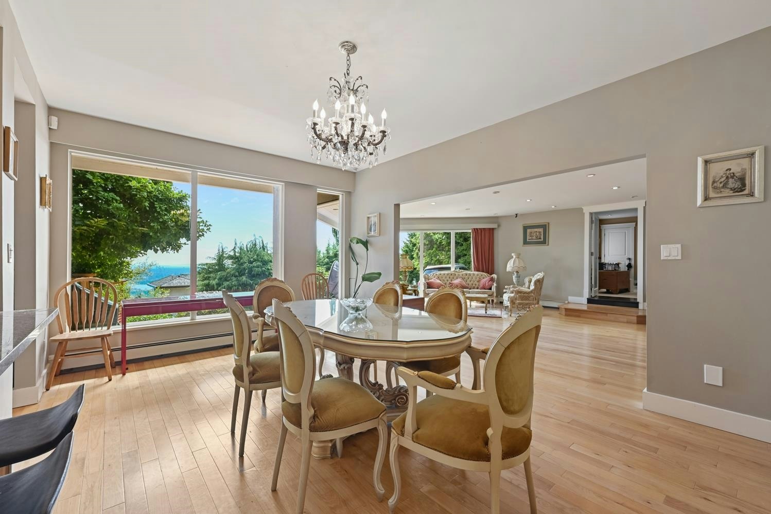 Main Floor-1053 Millstream Road, West Vancouver, BC, V7S 2C8 - 10