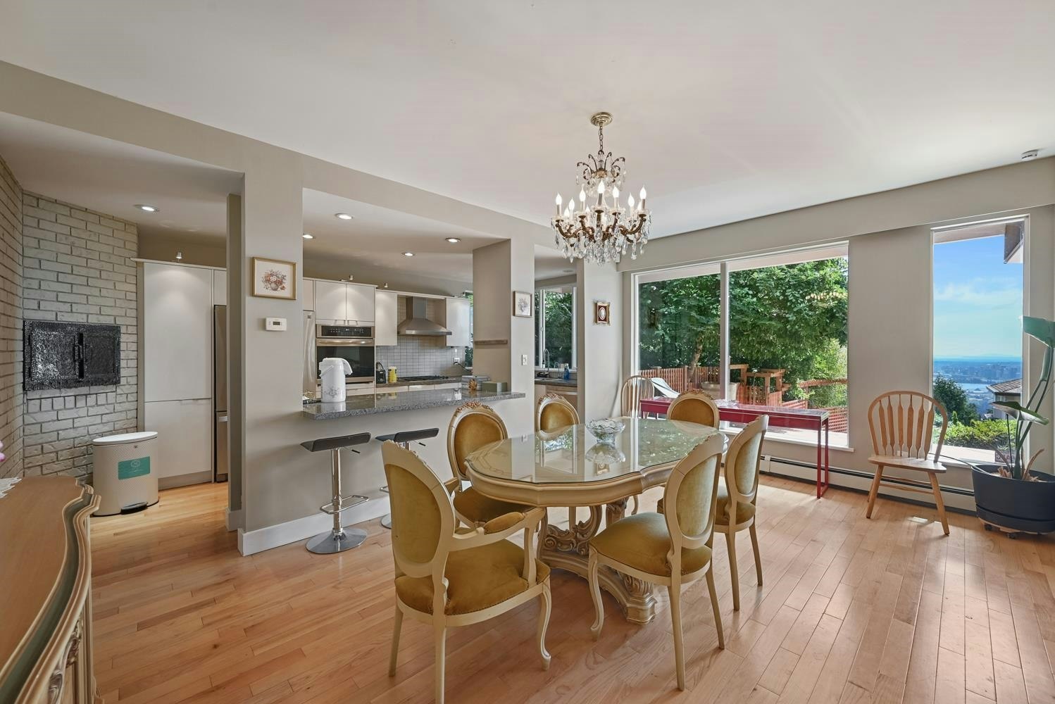 Main Floor-1053 Millstream Road, West Vancouver, BC, V7S 2C8 - 11