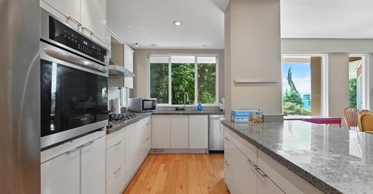 Main Floor-1053 Millstream Road, West Vancouver, BC, V7S 2C8 - 2