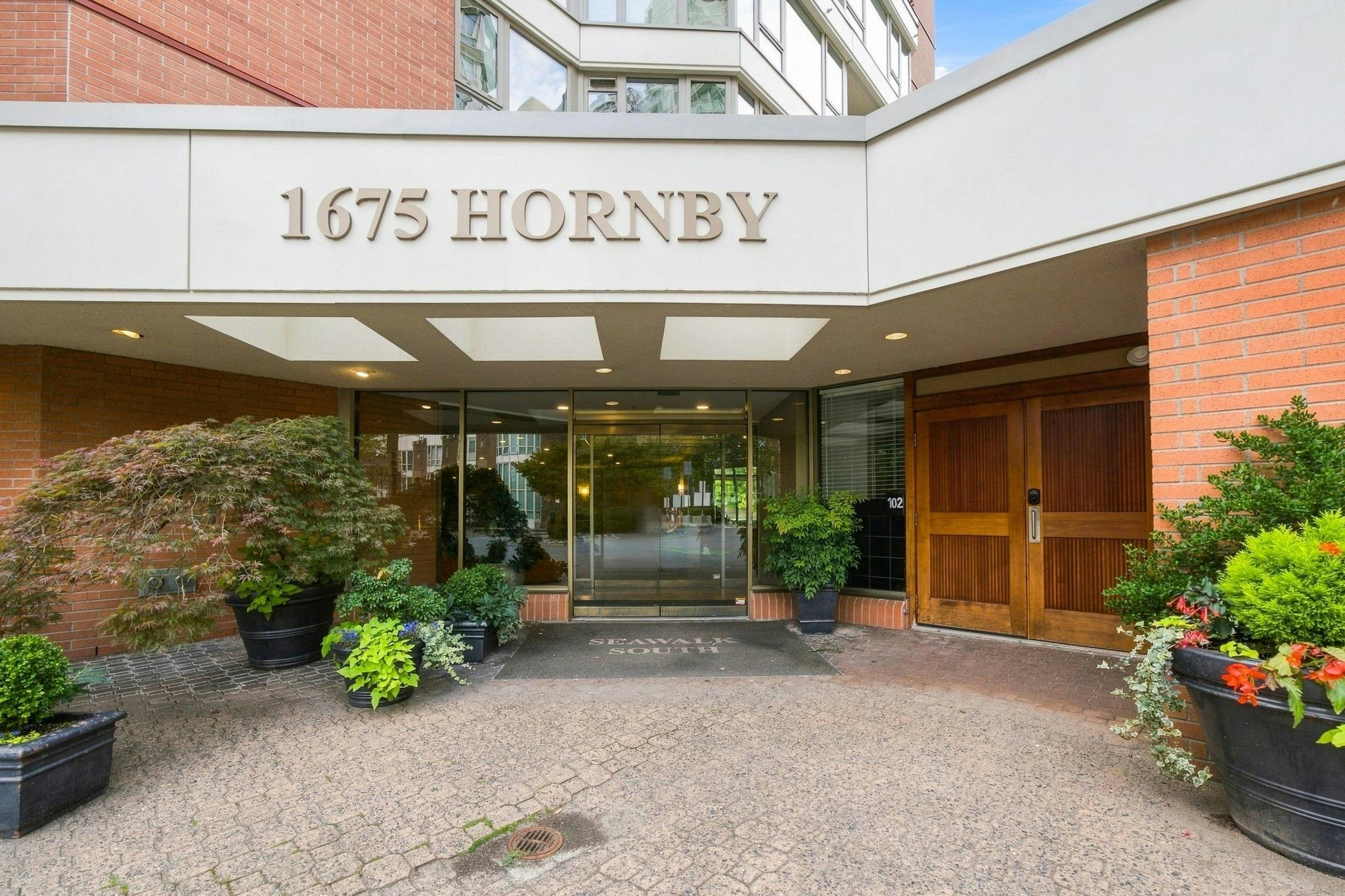304-1675 Hornby Street, Vancouver, BC, V6Z 2M3 - 23