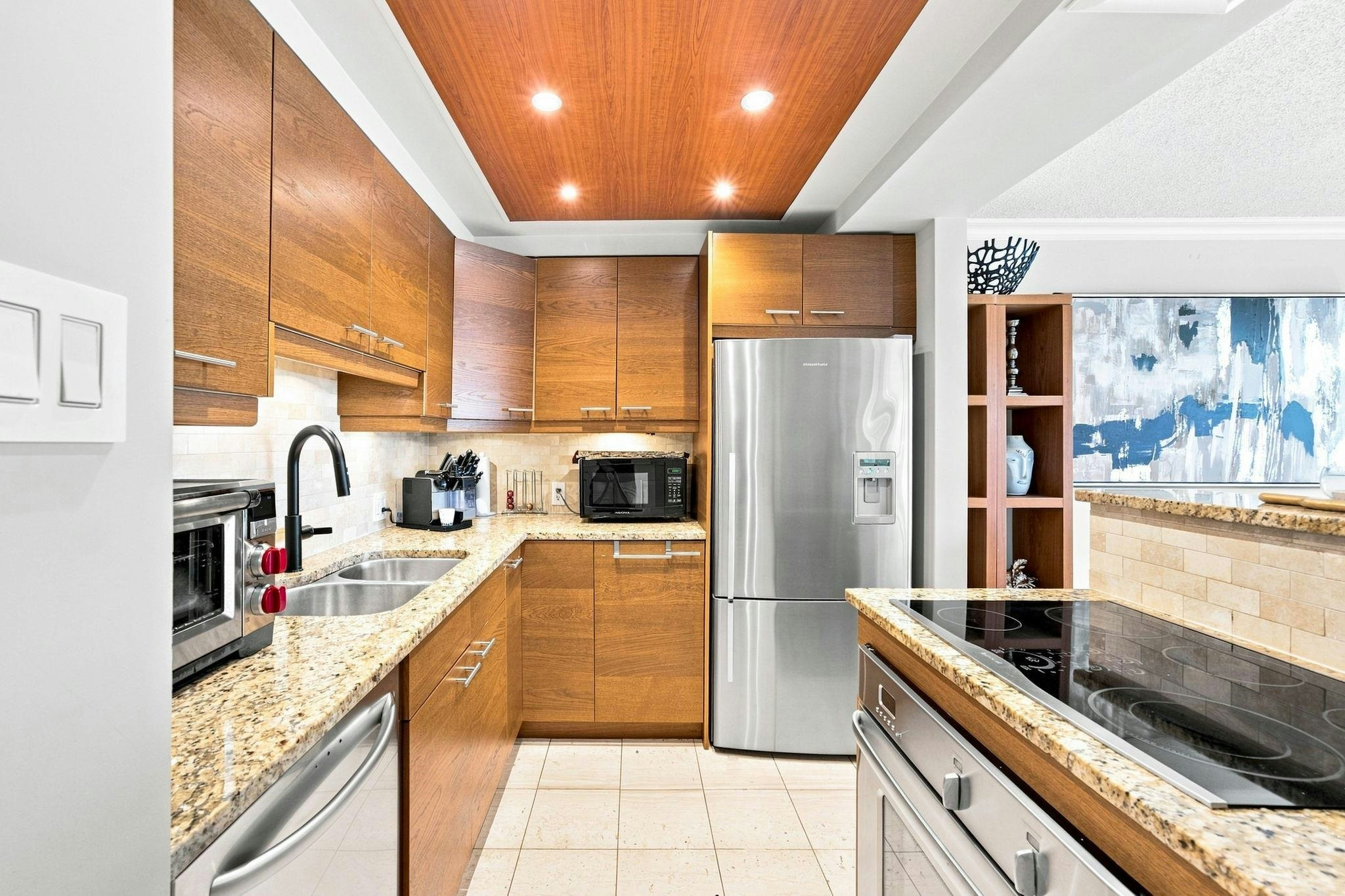 304-1675 Hornby Street, Vancouver, BC, V6Z 2M3 - 16