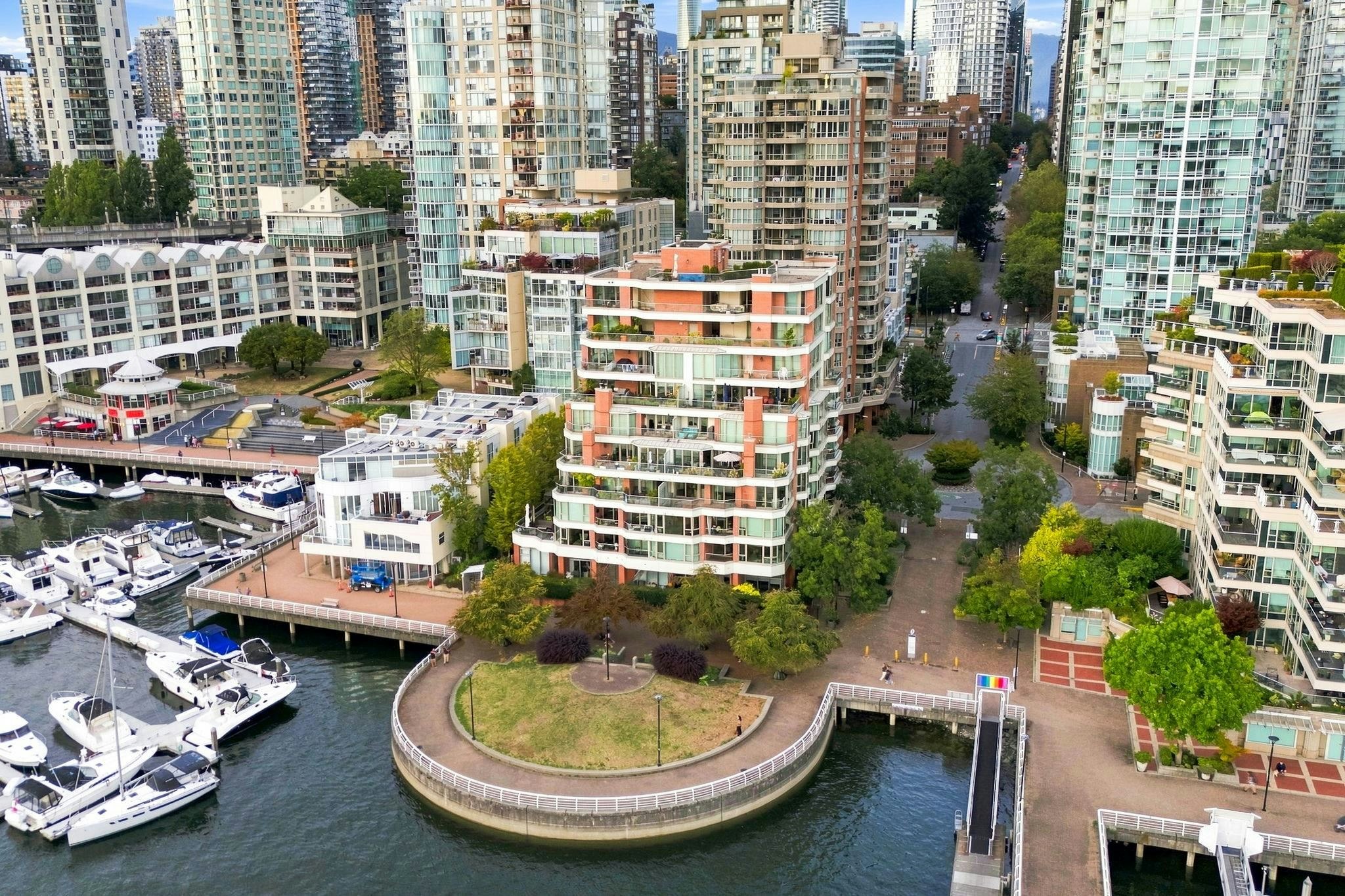 304-1675 Hornby Street, Vancouver, BC, V6Z 2M3 - 22