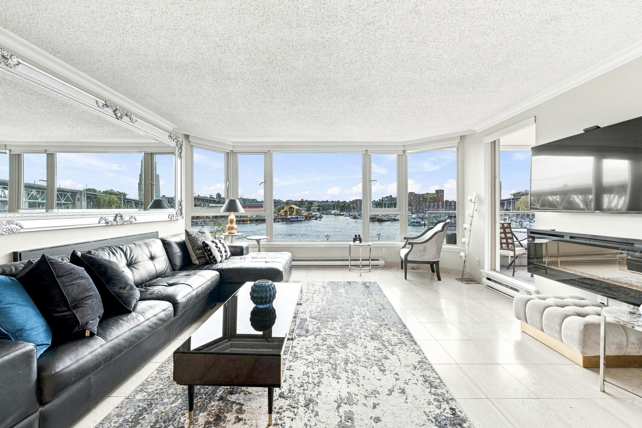304-1675 Hornby Street, Vancouver, BC, V6Z 2M3 - 3