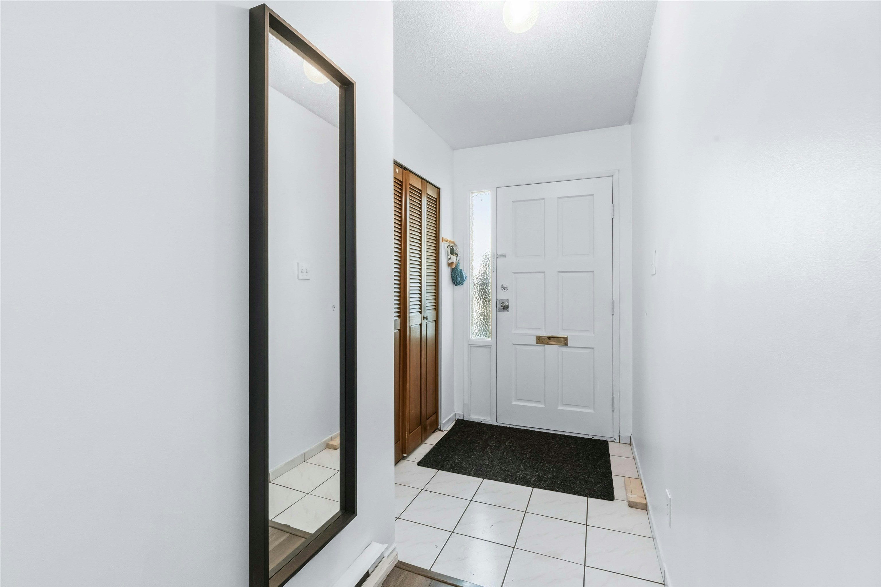 8680 Citadel Crescent, Richmond, BC, V7C 4T3 - 2