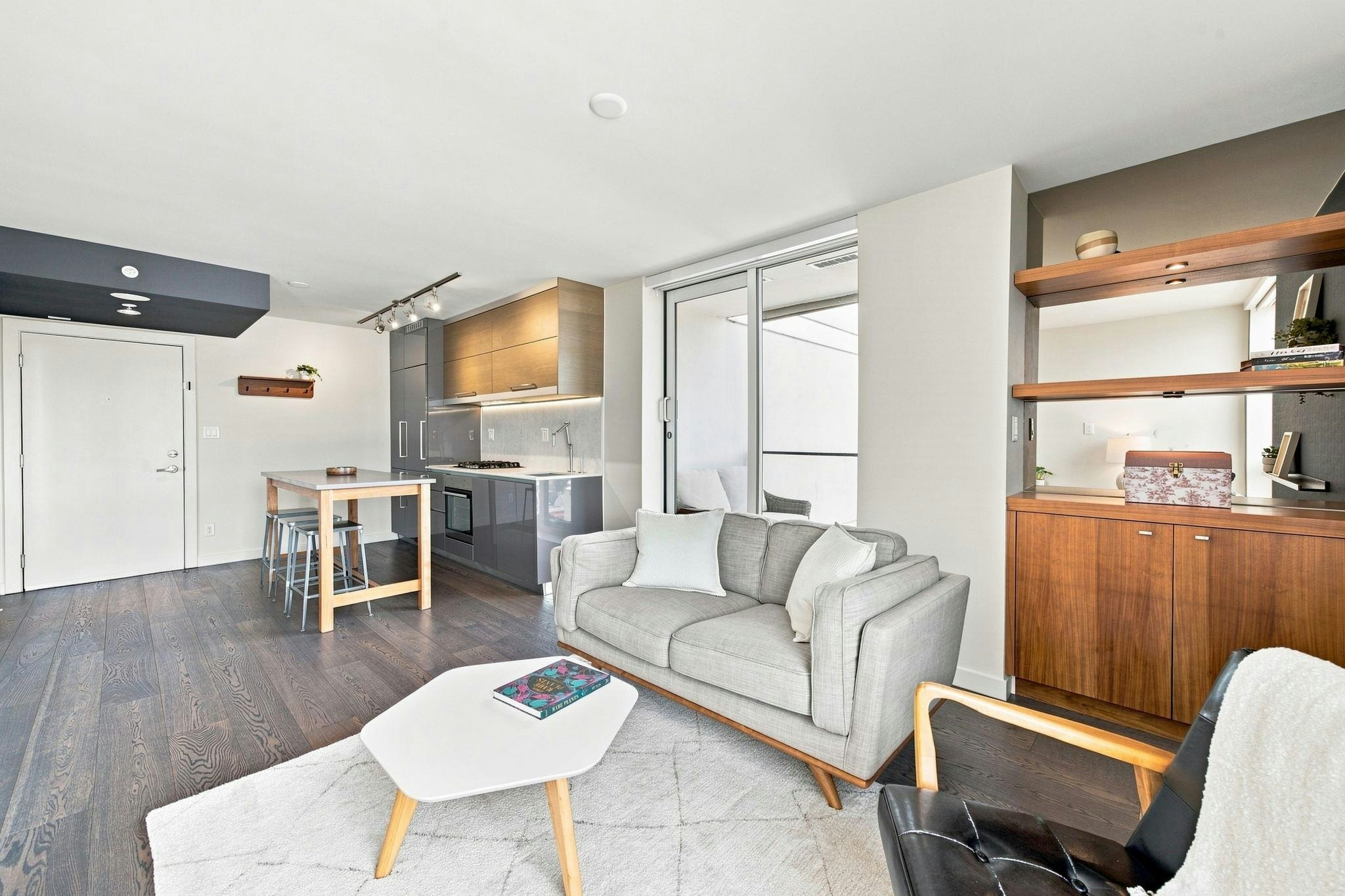 1006-189 Keefer Street, Vancouver, BC, V6A 0C8