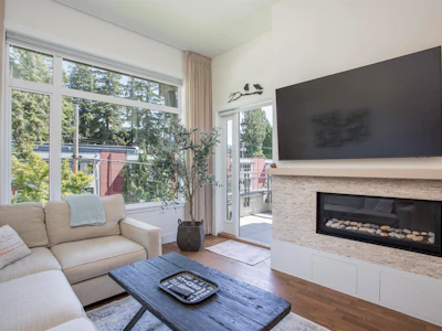 300-2432 Haywood Avenue - 5