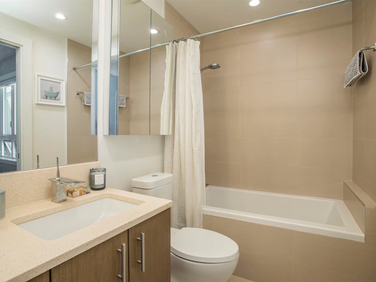 300-2432 Haywood Avenue, West Vancouver, BC, V7V 1Y1 - 16