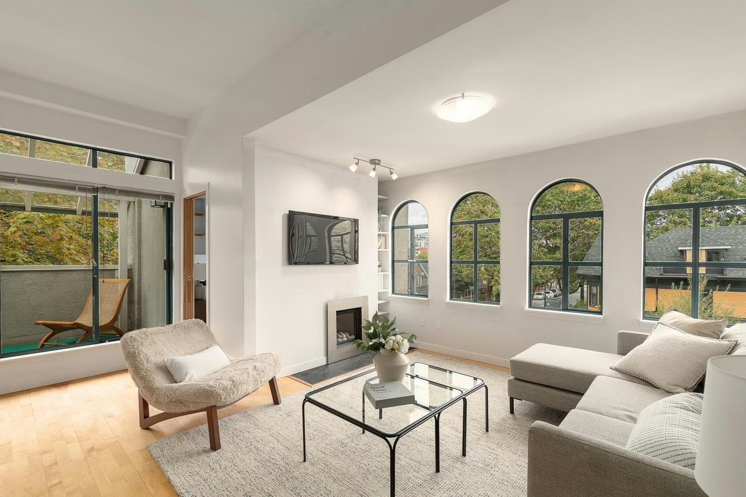 301-700 E Pender Street, Vancouver, BC, V6A 1V7