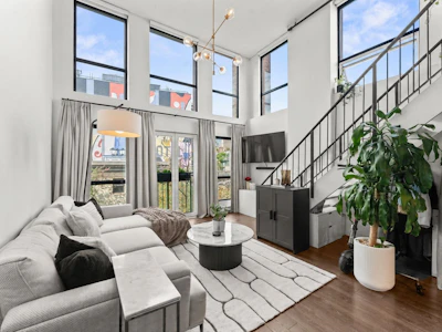 401-1 E Cordova Street - 2