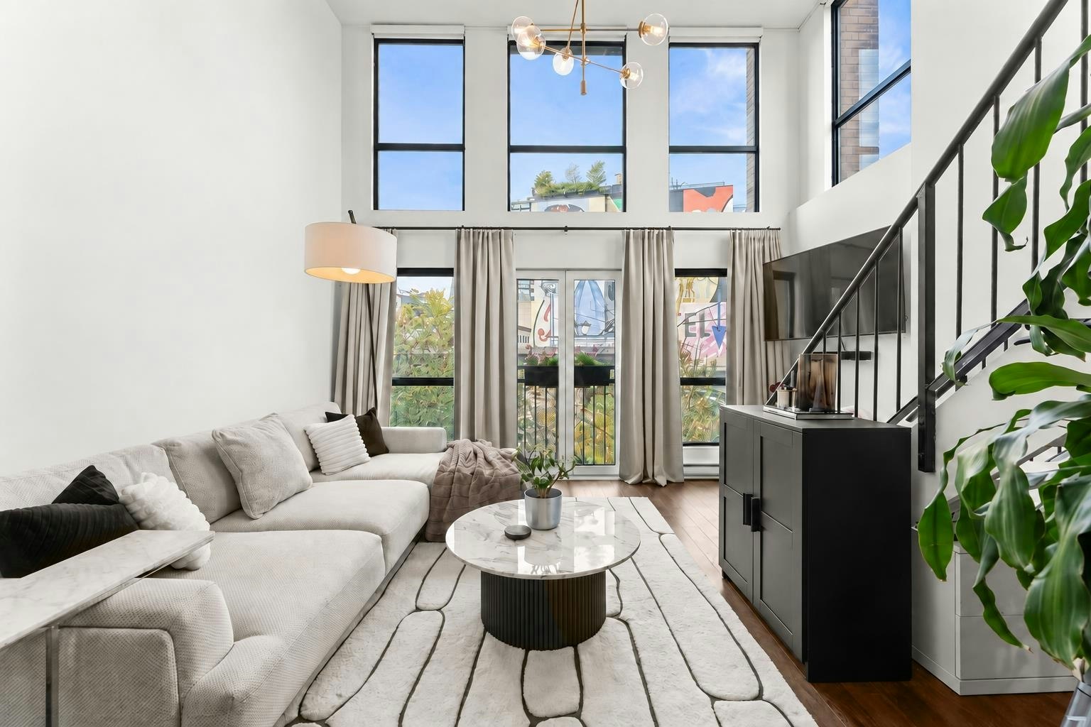 401-1 E Cordova Street - 3