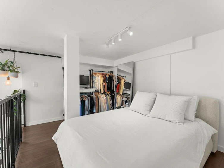 401-1 E Cordova Street, Vancouver, BC, V6A 4M3 - 14