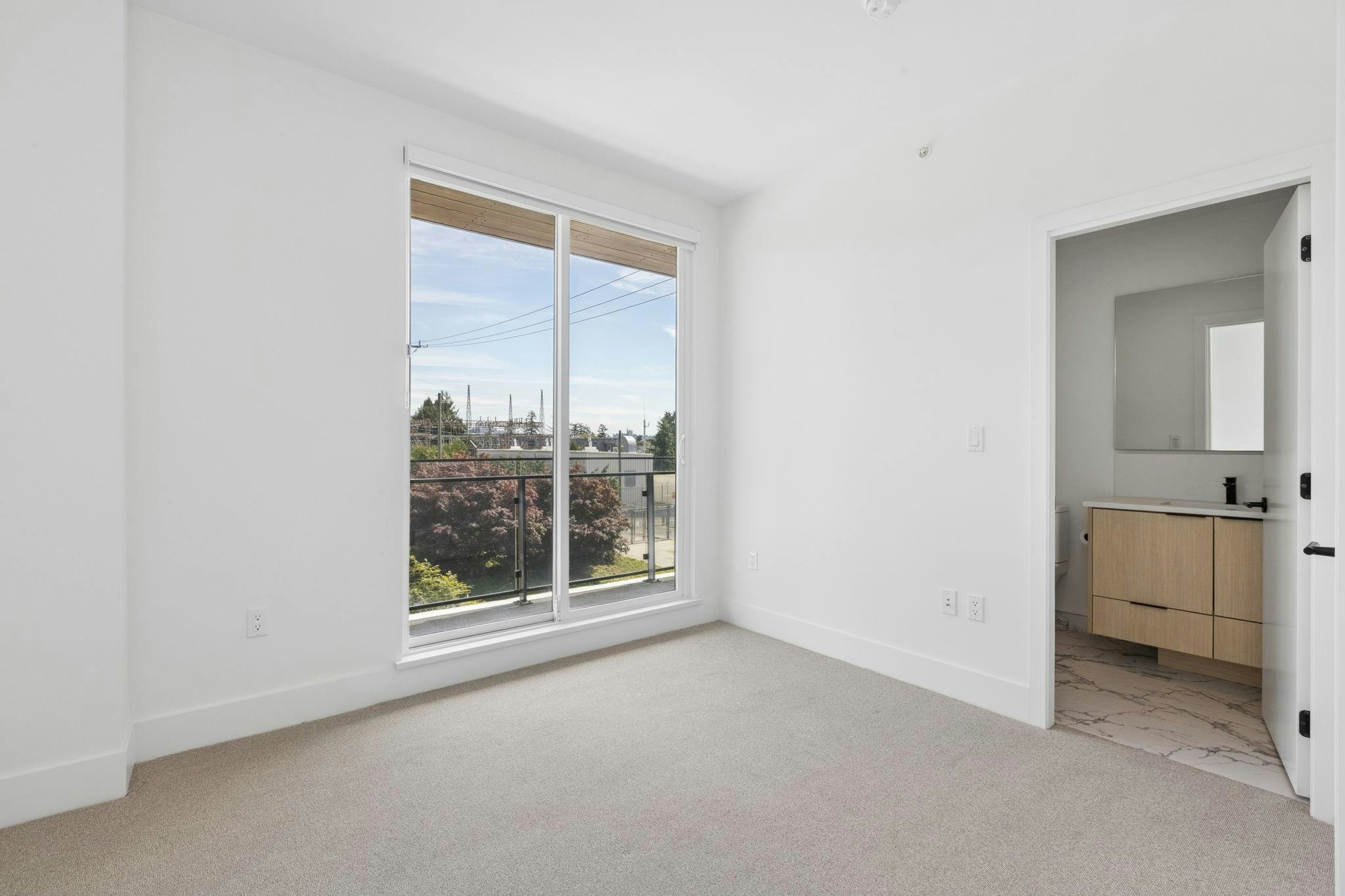 303-333 St. Davids Avenue, North Vancouver, BC, V7L 3N7 - 14