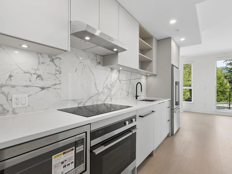 303-333 St. Davids Avenue, North Vancouver, BC, V7L 3N7 - 9