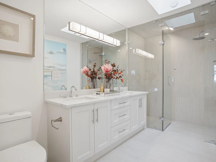 2523 W 8th Avenue, Vancouver, BC, V6K 2B3 - 13