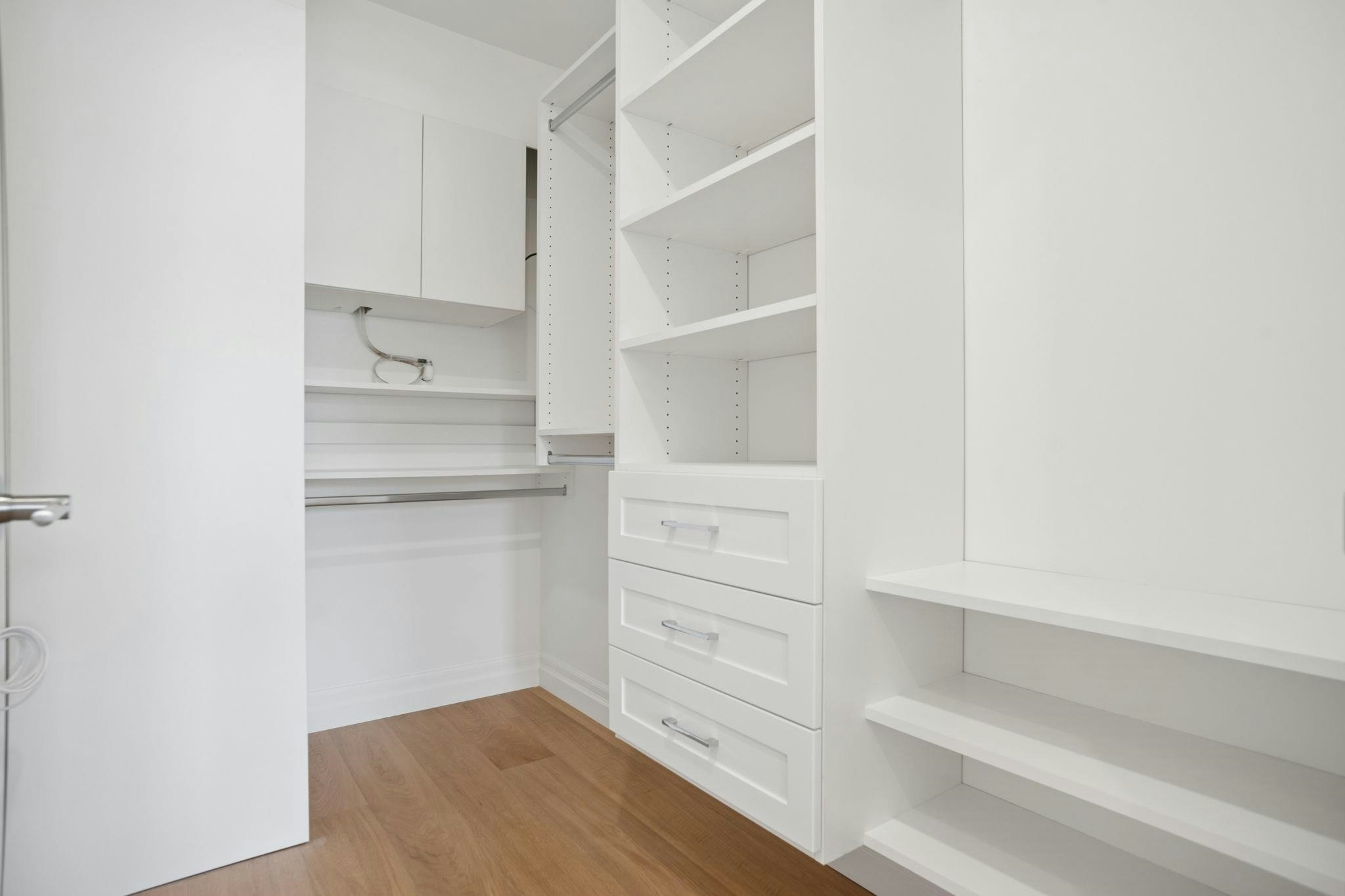 2523 W 8th Avenue, Vancouver, BC, V6K 2B3 - 14