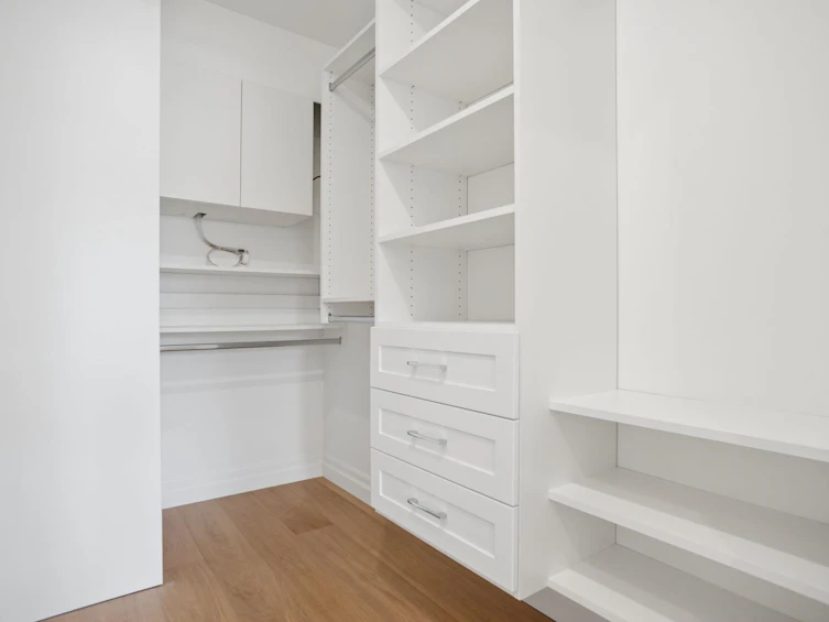 2523 W 8th Avenue, Vancouver, BC, V6K 2B3 - 14
