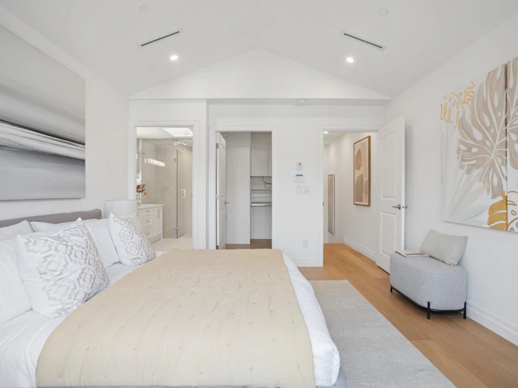 2523 W 8th Avenue, Vancouver, BC, V6K 2B3 - 12