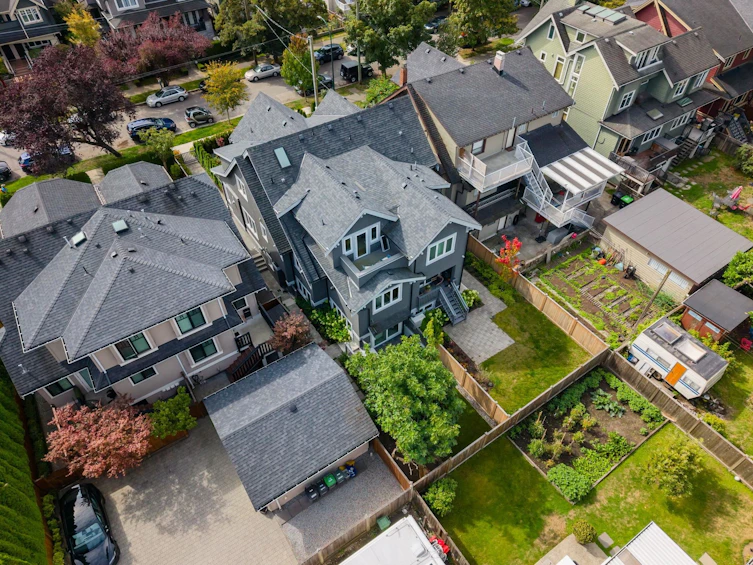 2523 W 8th Avenue, Vancouver, BC, V6K 2B3 - 24