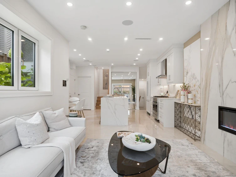 2523 W 8th Avenue, Vancouver, BC, V6K 2B3 - 5