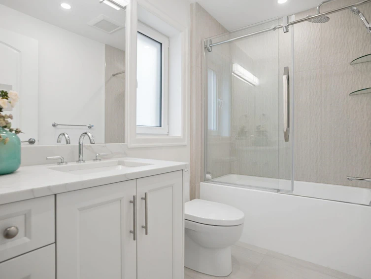 2523 W 8th Avenue, Vancouver, BC, V6K 2B3 - 19
