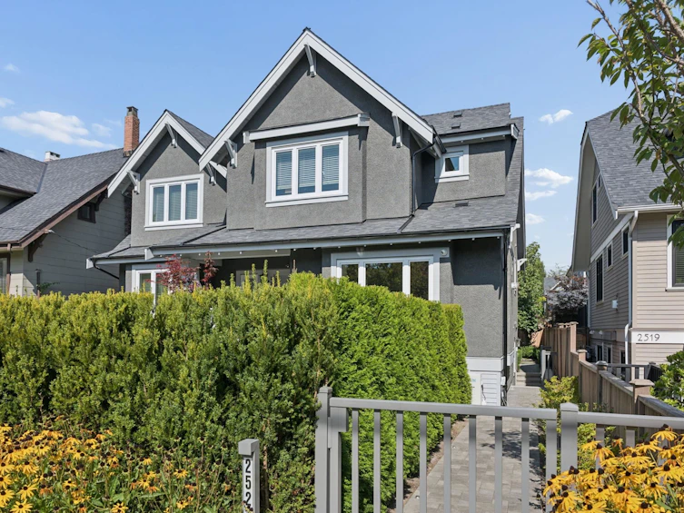 2523 W 8th Avenue, Vancouver, BC, V6K 2B3 - 25