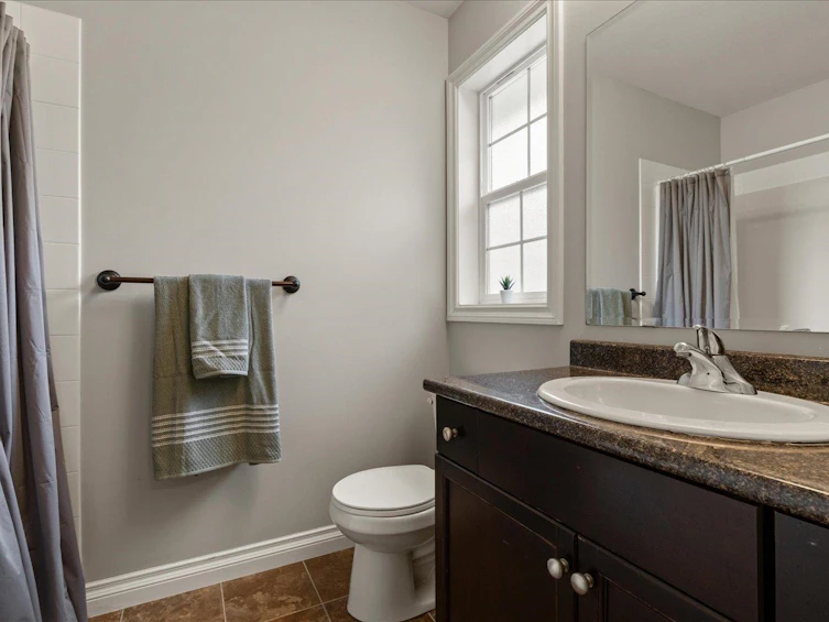 45426 Ariel Place, Cultus Lake, BC, V2R 0K7 - 28