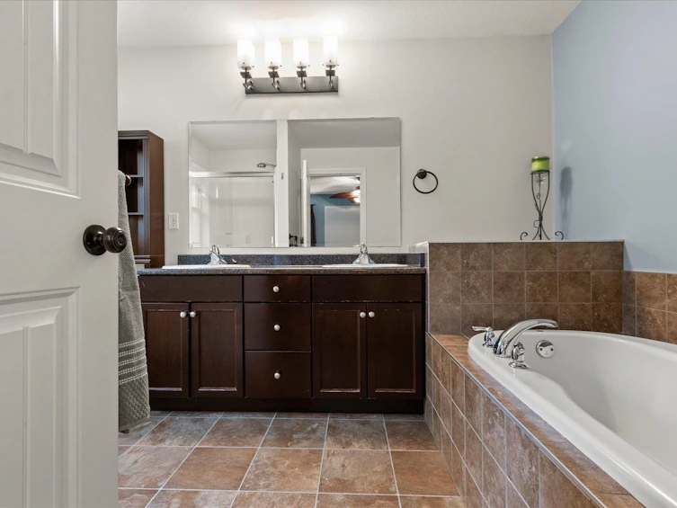 45426 Ariel Place, Cultus Lake, BC, V2R 0K7 - 23