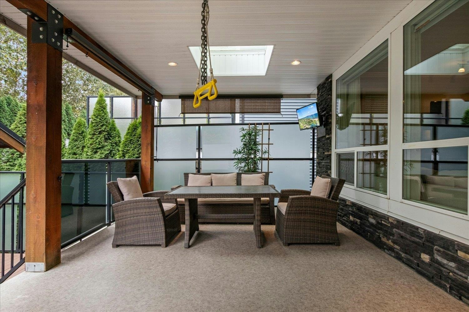 45426 Ariel Place, Cultus Lake, BC, V2R 0K7 - 11