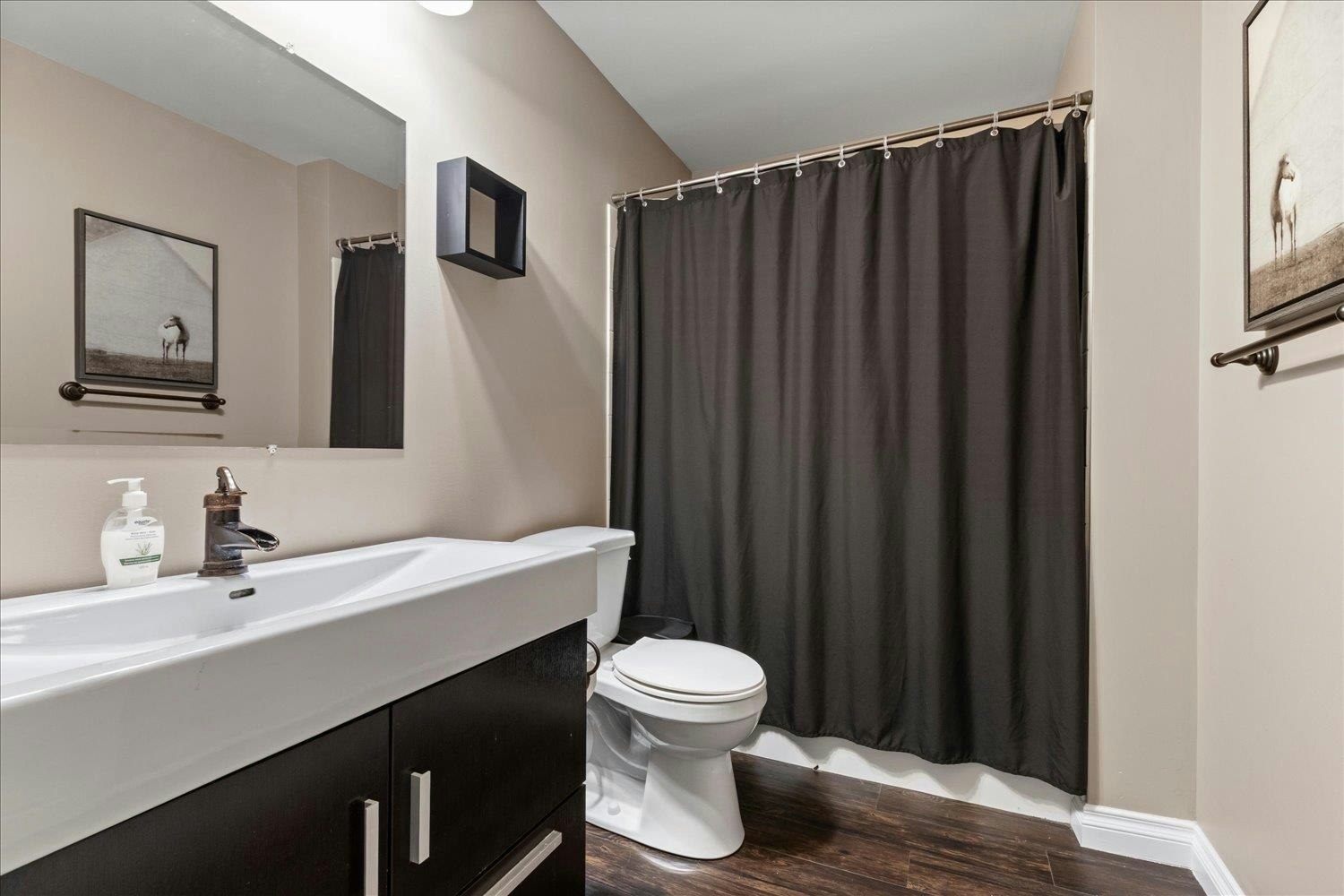 45426 Ariel Place, Cultus Lake, BC, V2R 0K7 - 32