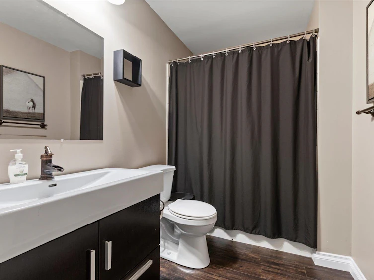 45426 Ariel Place, Cultus Lake, BC, V2R 0K7 - 32