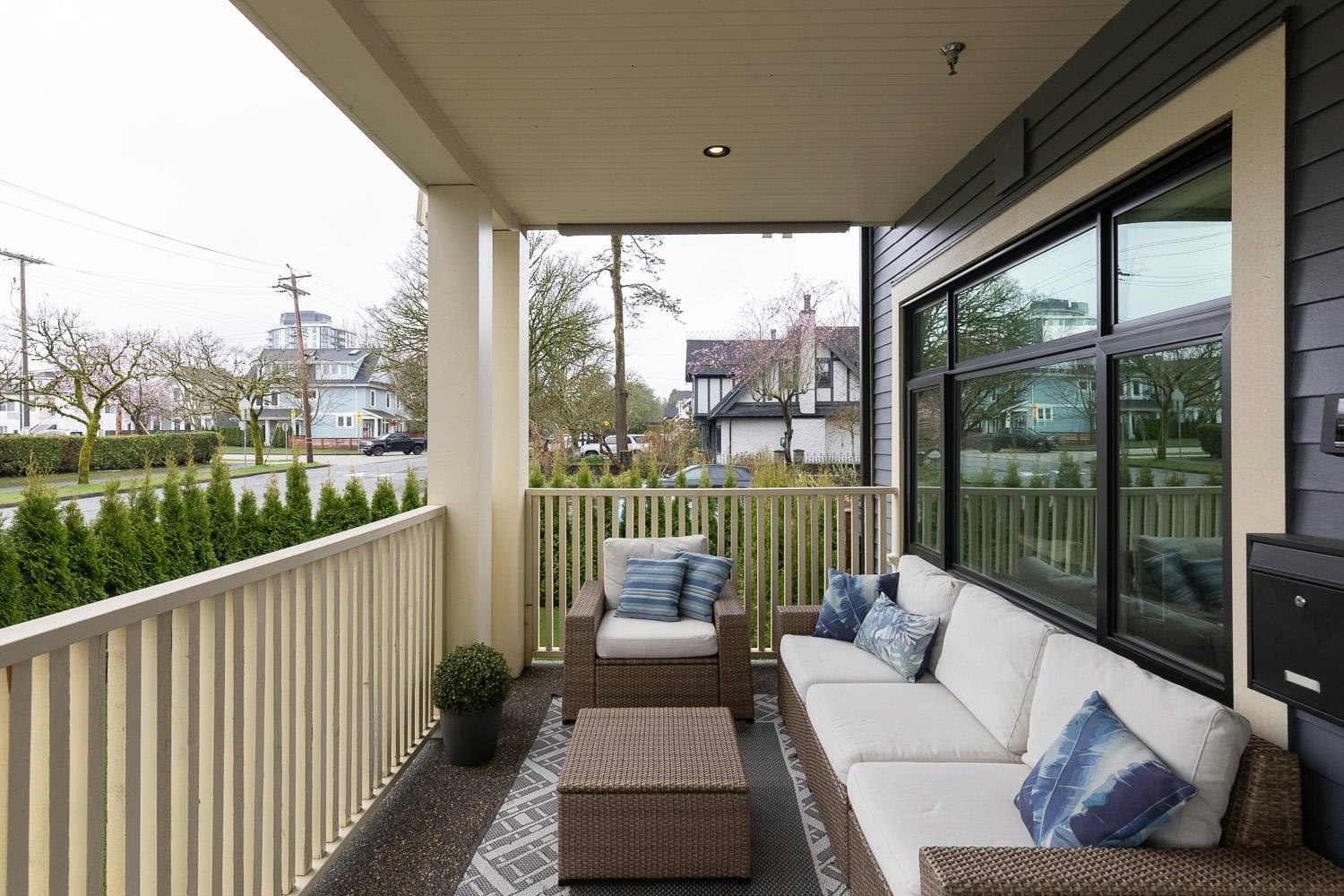 1727 E 22nd Avenue - 4