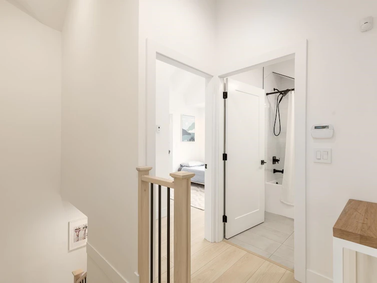 1727 E 22nd Avenue, Vancouver, BC, V5N 2P6 - 17