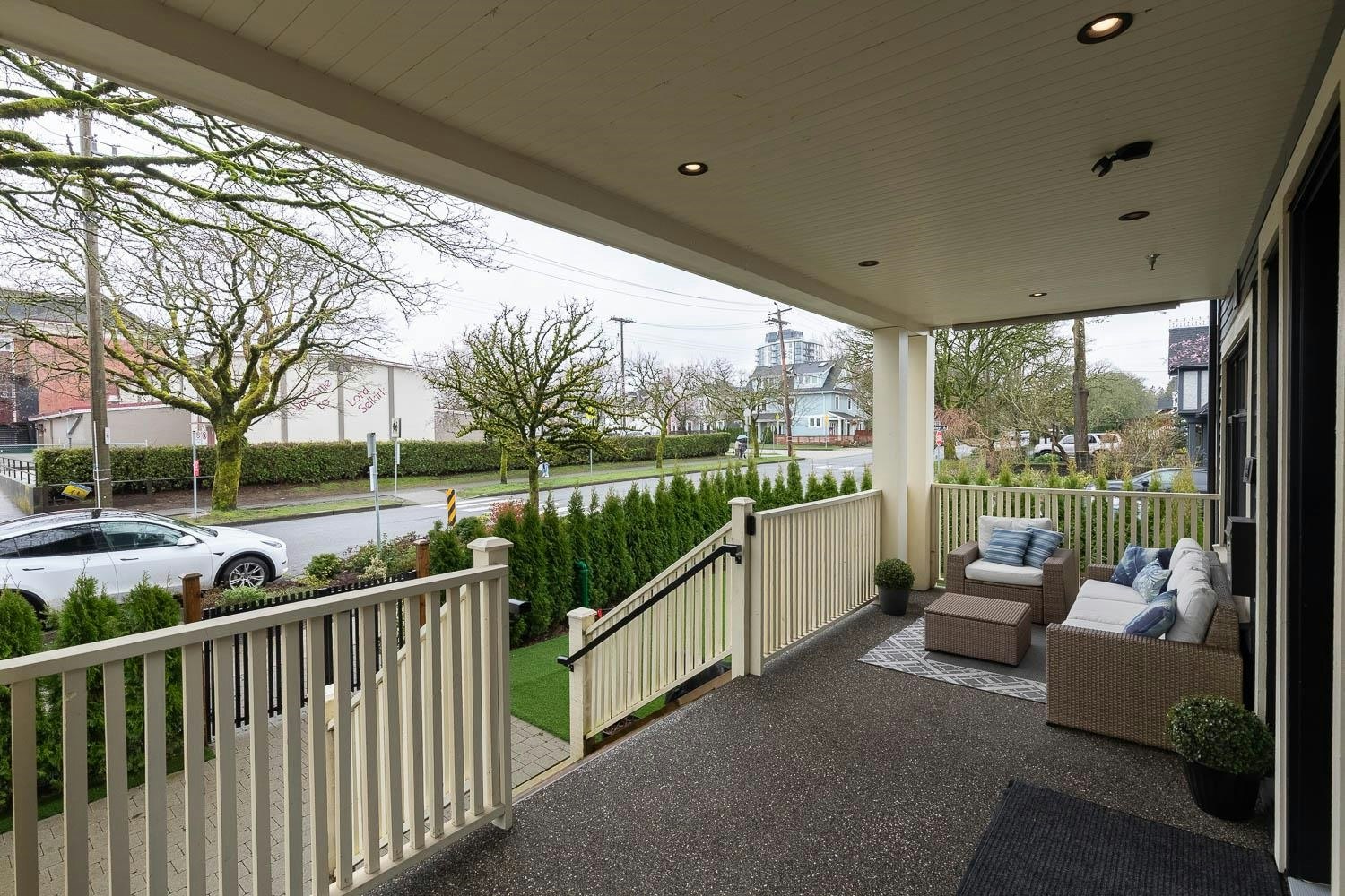 1727 E 22nd Avenue - 3