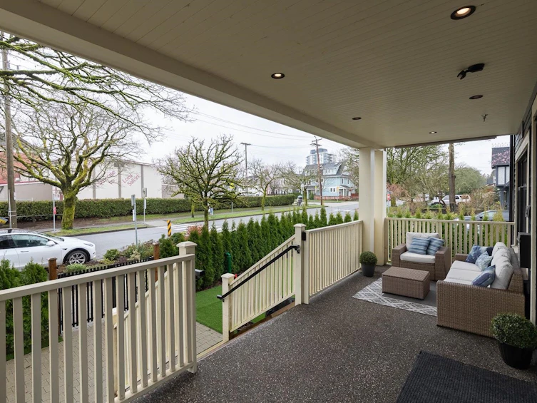 1727 E 22nd Avenue, Vancouver, BC, V5N 2P6 - 2