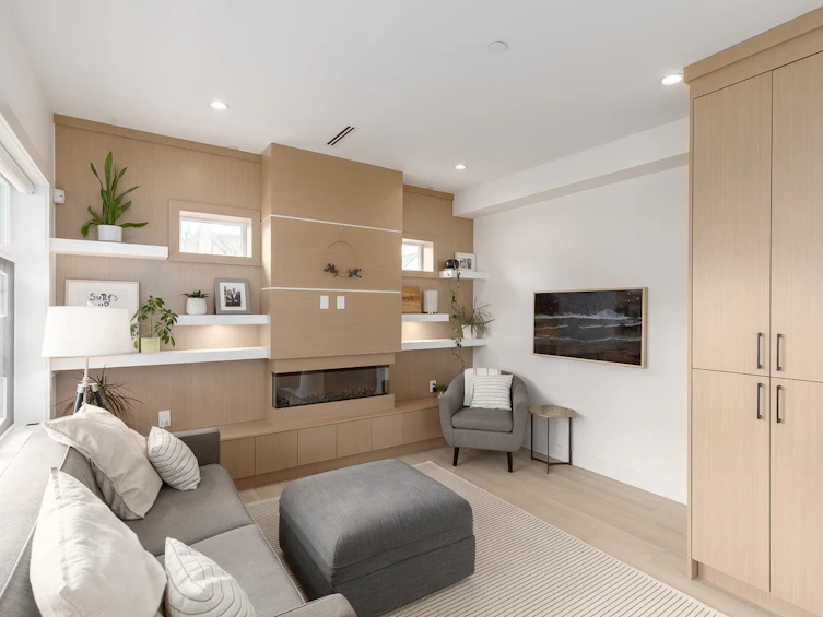 1727 E 22nd Avenue, Vancouver, BC, V5N 2P6 - 5