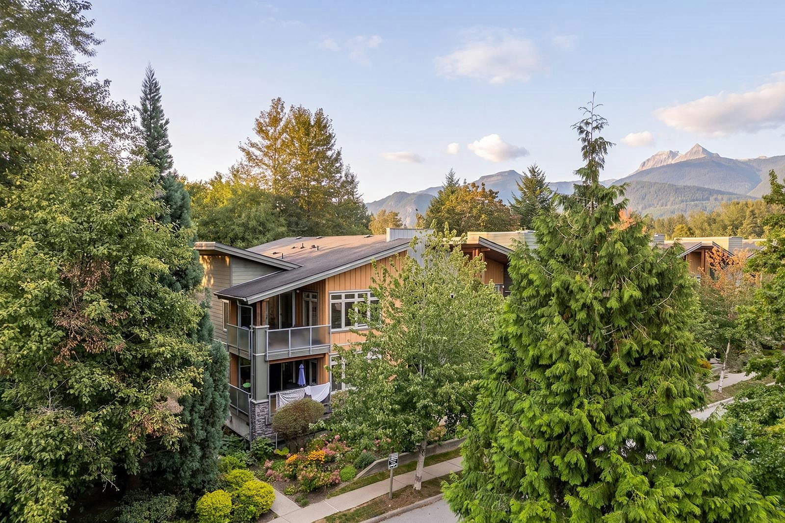 201-40147 Government Road, Squamish, BC, V8B 0R6 - 23