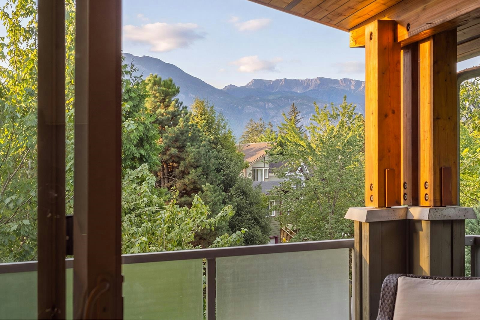 201-40147 Government Road, Squamish, BC, V8B 0R6 - 12