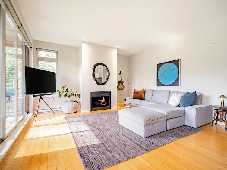201-40147 Government Road, Squamish, BC, V8B 0R6 - 2