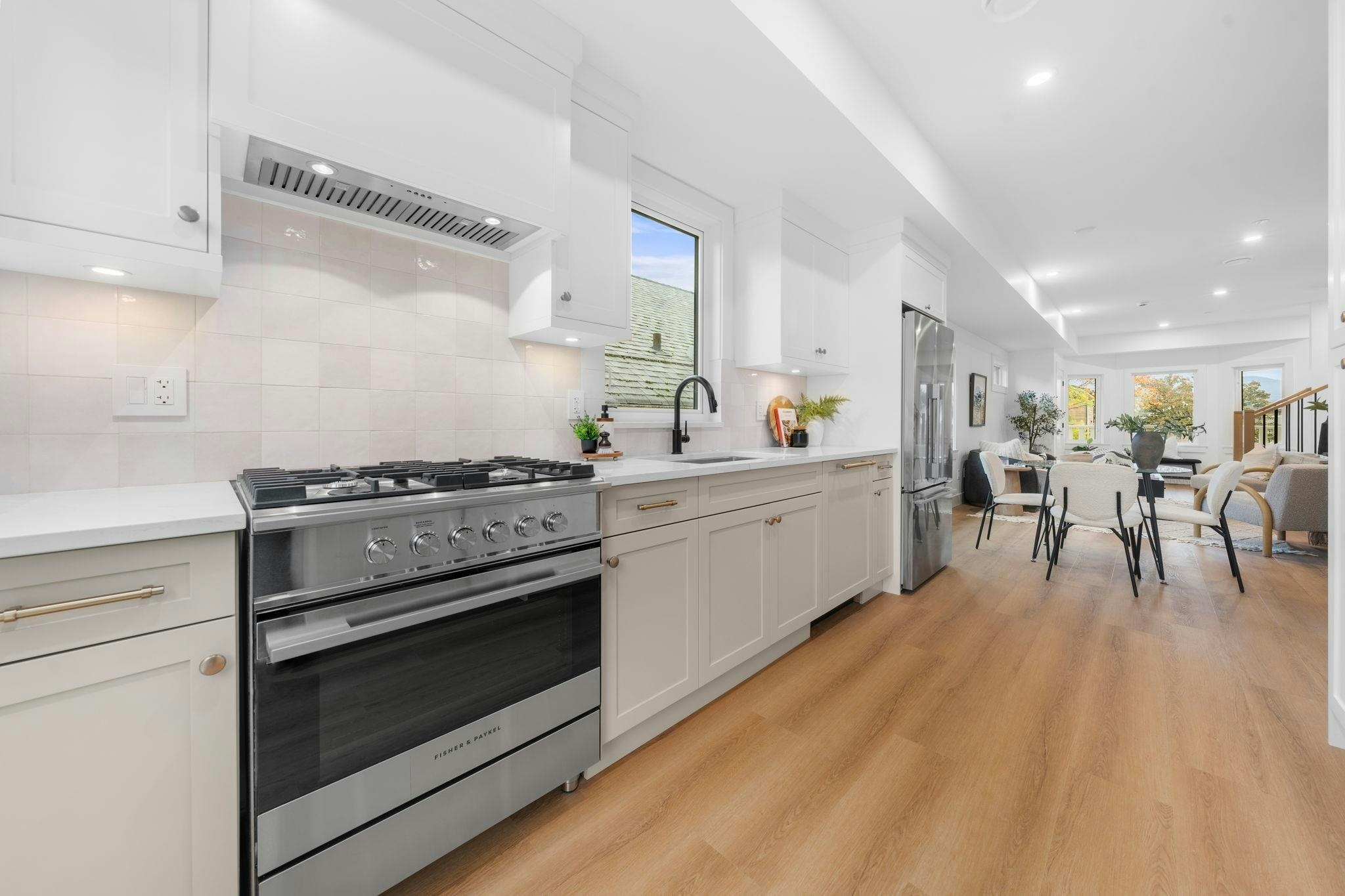 2528 Mcgill Street, Vancouver, BC, V5K 1H1 - 14