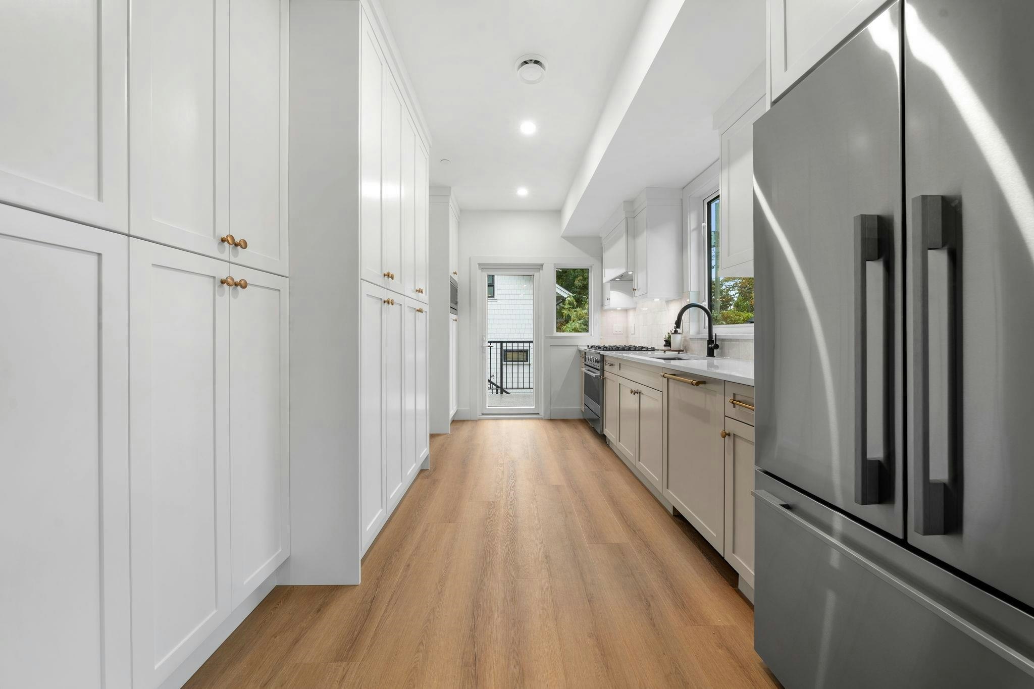 2528 Mcgill Street, Vancouver, BC, V5K 1H1 - 11